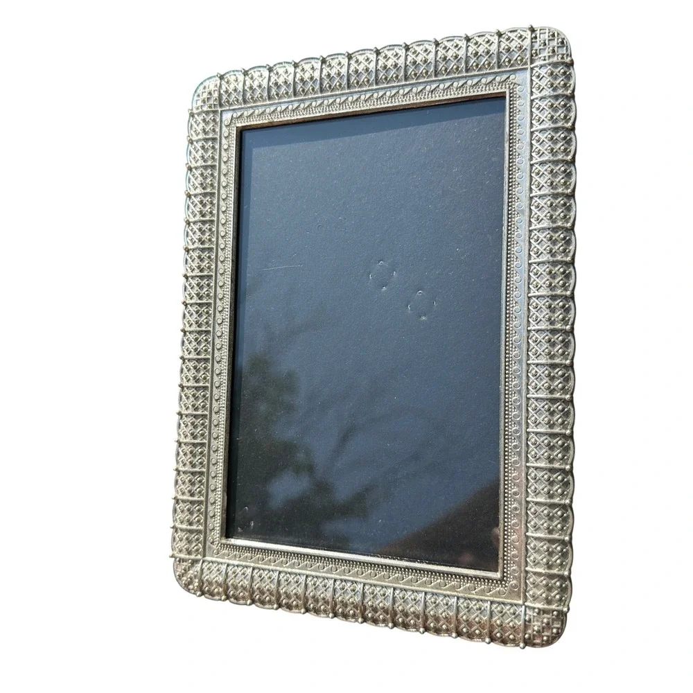 Vintage Ornate Silver Tone Embossed Lattice Tabletop Picture Photo Frame